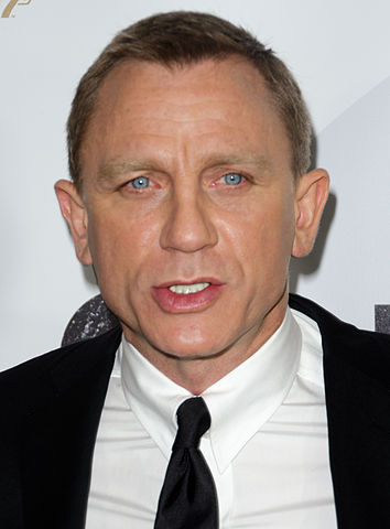 Daniel Craig