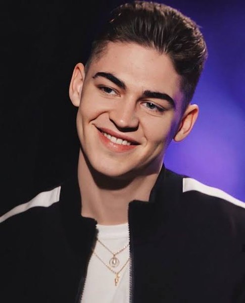 Hero Fiennes Tiffin
