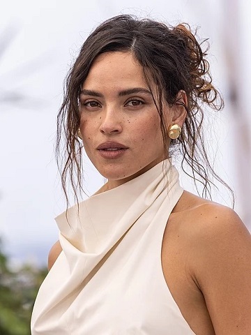 Adria Arjona
