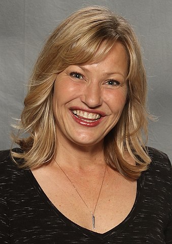 Joey Lauren Adams
