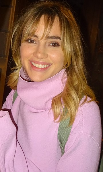 Suki Waterhouse